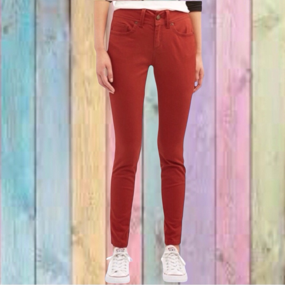 No Boundaries Rust Reddish Mid Rise Skinny Jeans